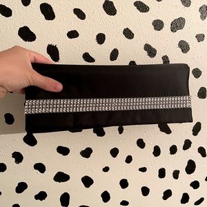 BUNDLE ME - Black clutch purse with rhinestone detail